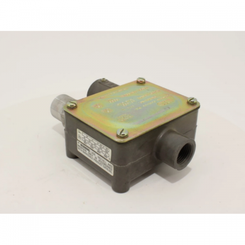Brand New Barksdale 8141-PL1-B-LH-ES 0417-385 Pressure Switch